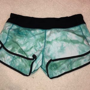 Lululemon shorts size 8
